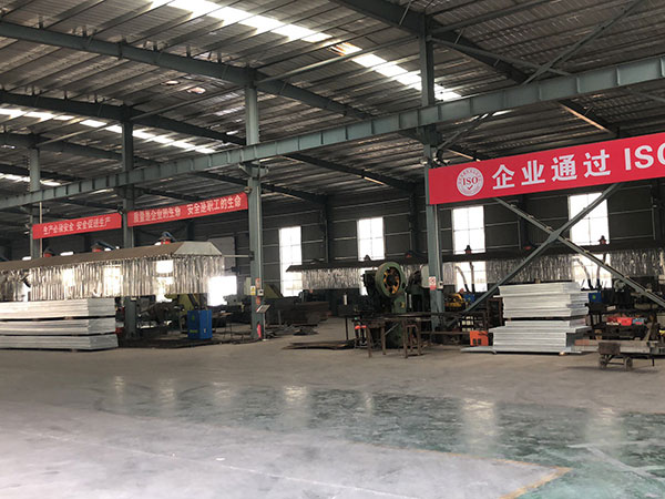 1610950243533006248.jpg 鋼板網(wǎng)-車間.jpg