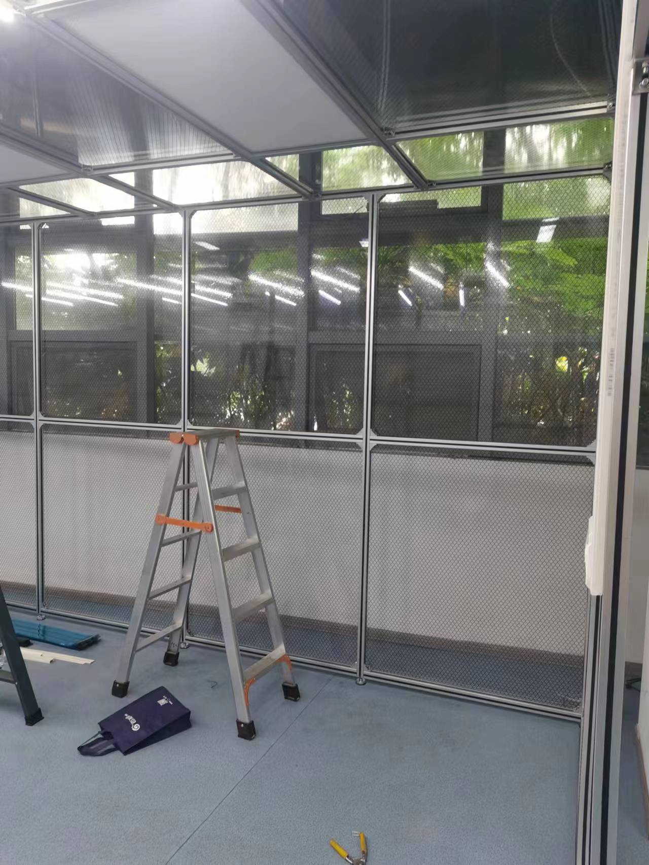 十萬級網(wǎng)格簾無塵棚結(jié)構(gòu)示意圖